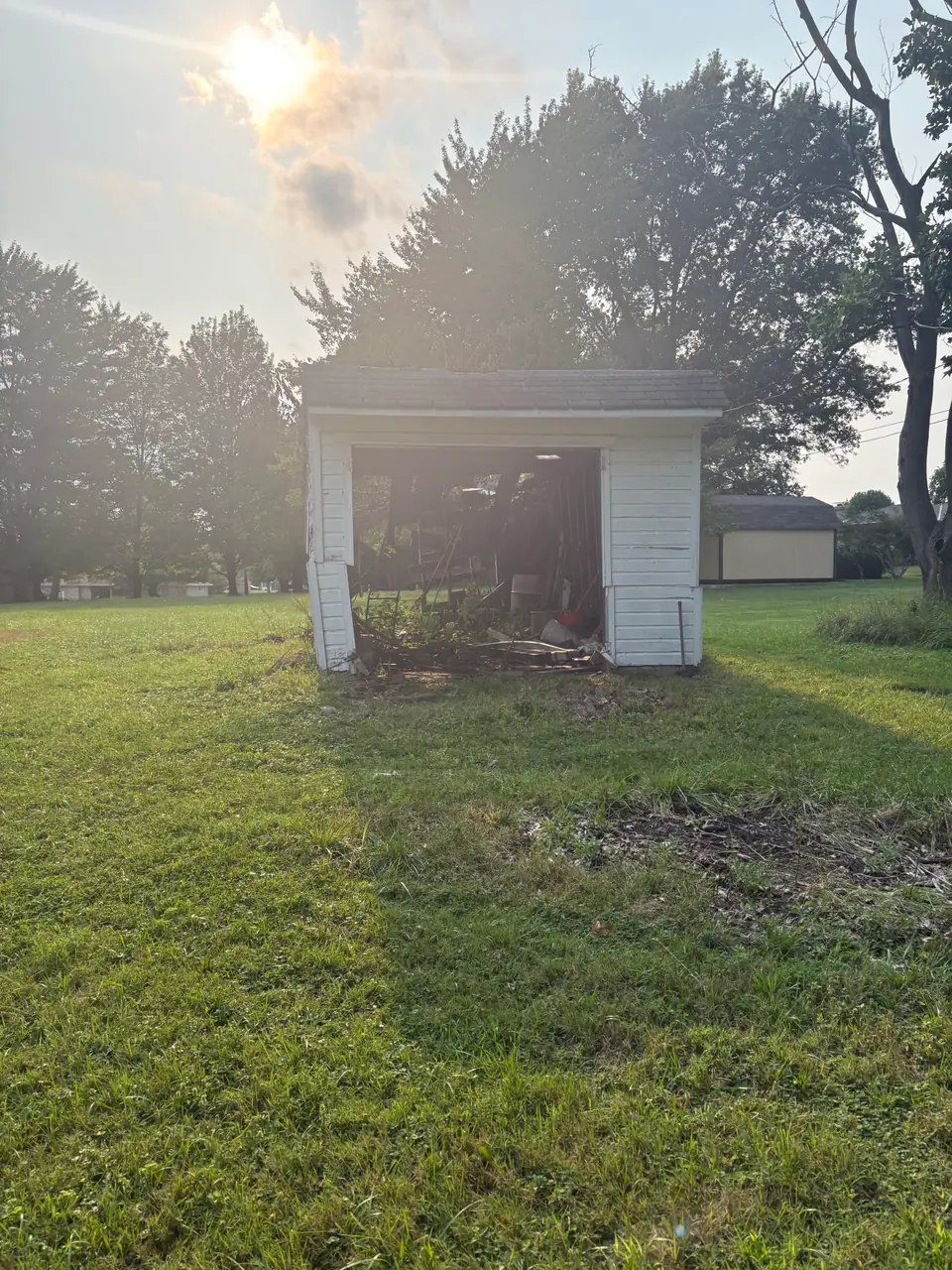 Detached garage before demolition in Broadview Heights, Ohio.